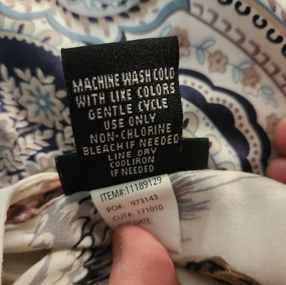 White Floral Hi-Lo Long Sleeve Tunic Blouse - Picture 5 of 8